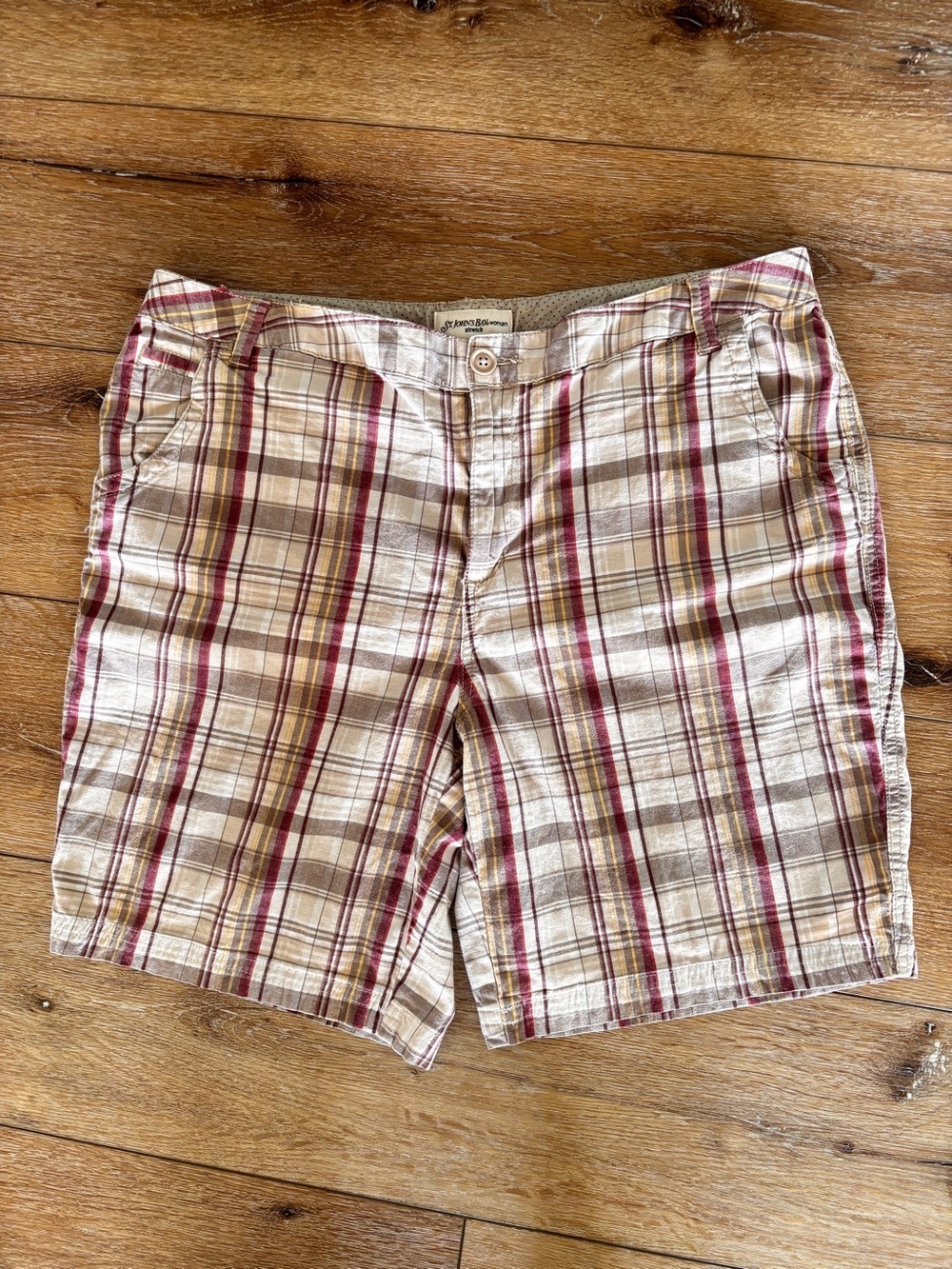 St. John's Bay Women's Plaid Bermuda Short Size 16W Chino Stretch Pockets Golf